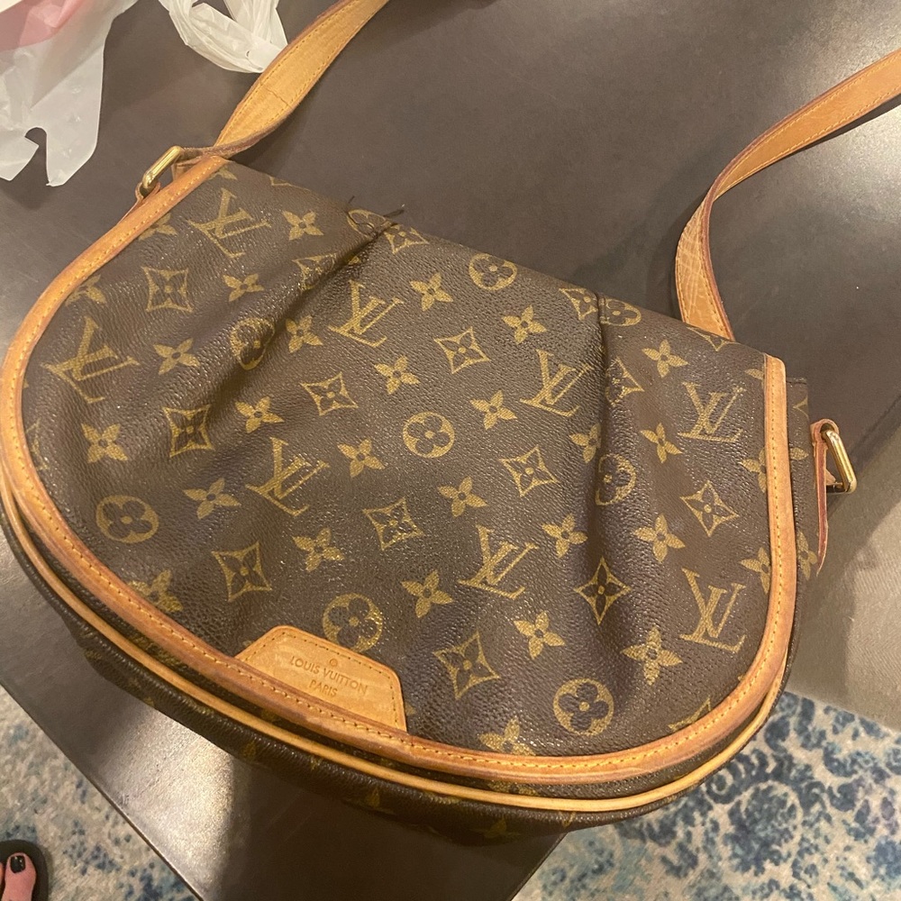 Authentic Louis Vuitton 2013 crossbody bag